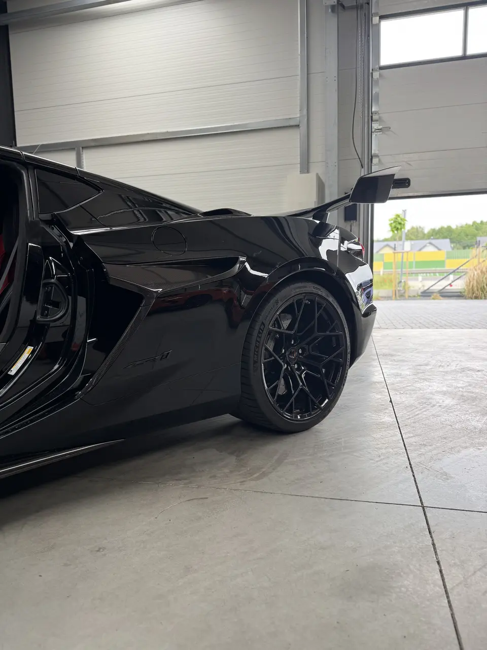 Chevrolet Corvette C8 Z06 po konwersji z USA w serwisie Redlines